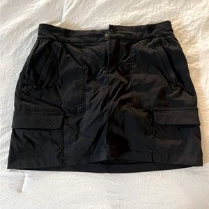 Athleta Womens Trekkie Skort Size 10 Black Shorts
